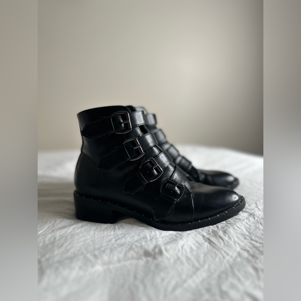 Black ankle combat moto studded boots size 6.5